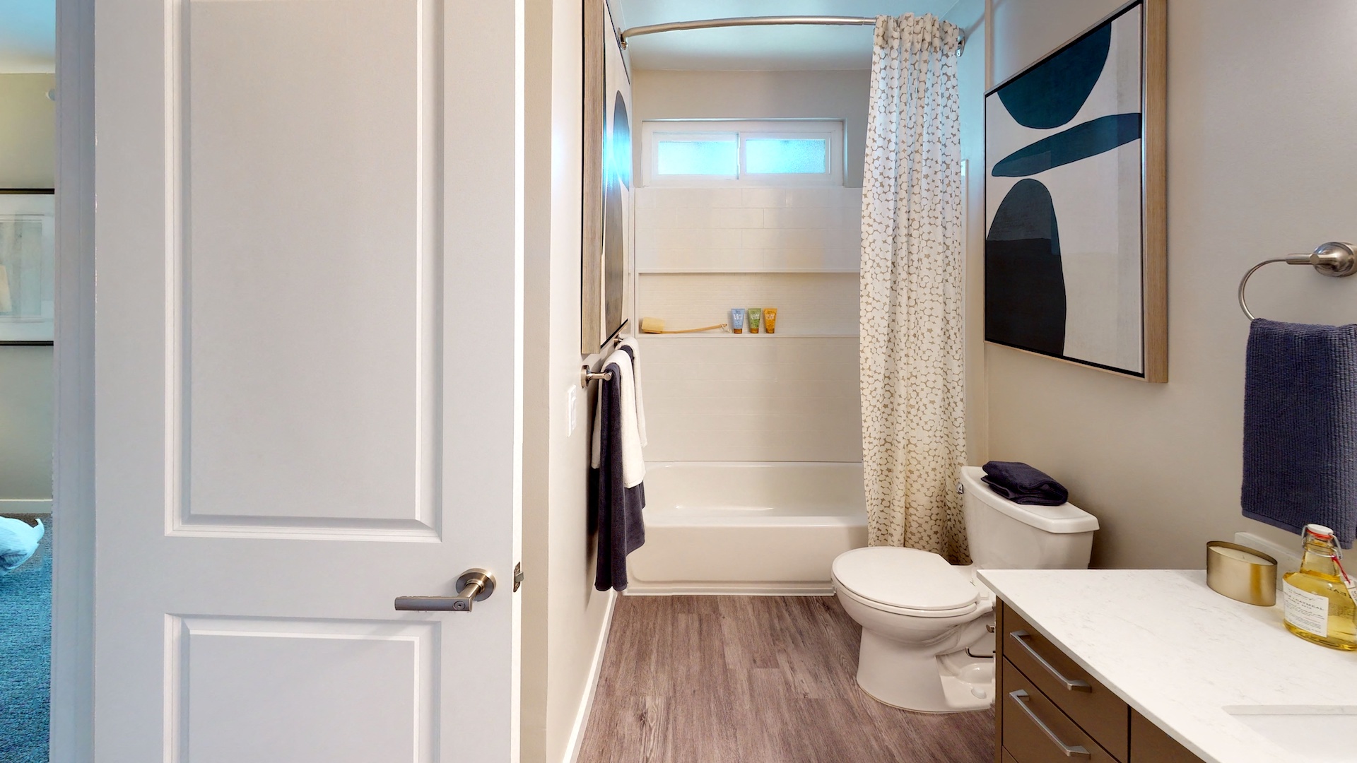 Vercanta Newport Beach | Newport Beach, CA | Bathroom