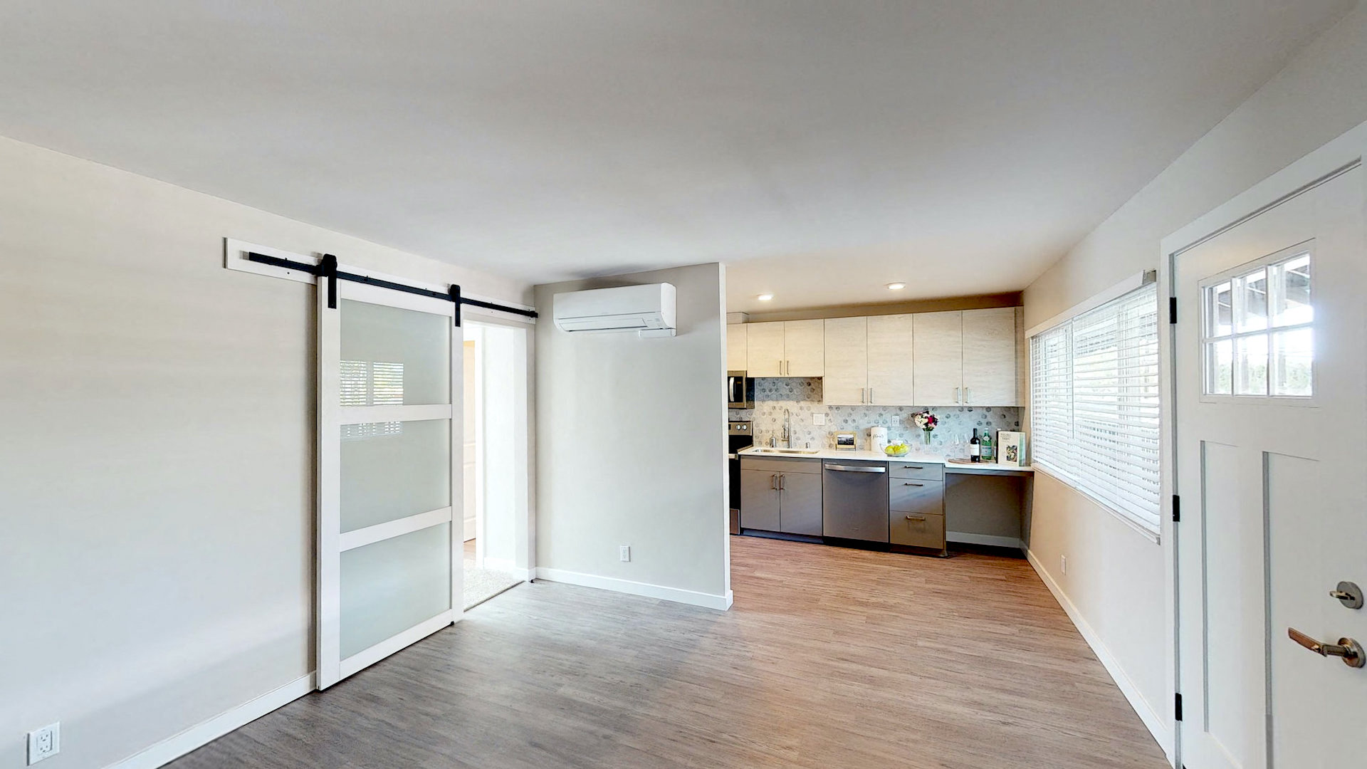 Vercanta Newport Beach | Newport Beach, CA | Living Room