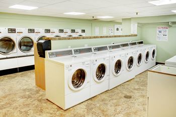 On-Site Laundry Facilities, at Reserve Square, Cleveland