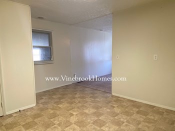 713 Flintridge Dr 2 Beds House for Rent - Photo Gallery 5