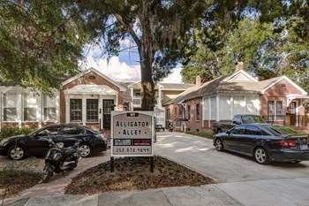 Alligator Alley Apartments 1012 Sw 1st Ave Gainesville Fl Rentcafe Alligator Alley Apartments 1012 Sw 1st Ave Gainesville Fl Rentcafe