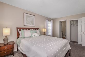 1100 Oakbridge Pkwy 1-3 Beds Apartment for Rent - Photo Gallery