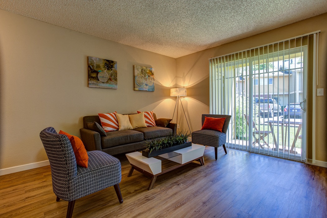Commons At Timber Creek Apartments, 12450 NW Barnes Rd, Portland, OR