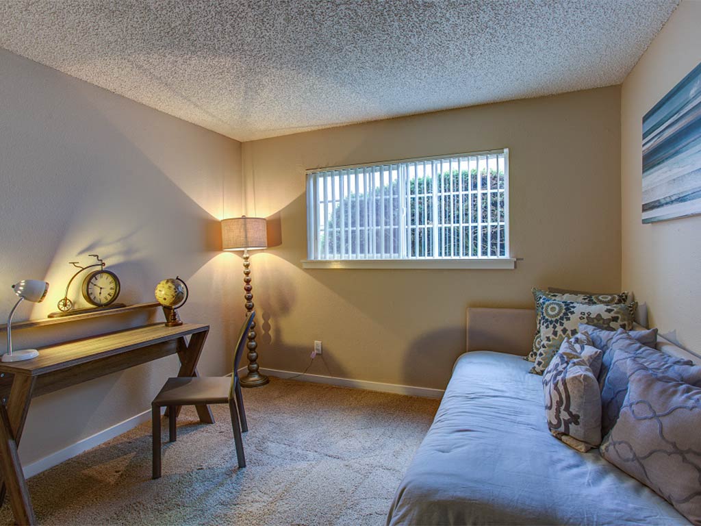 At-Home Office at Commons at Timber Creek, Portland, OR 97229