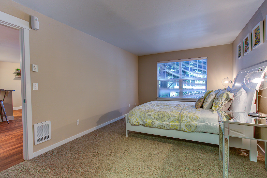 Commons at Sylvan Highlands Portland Oregon Luxury Apartments