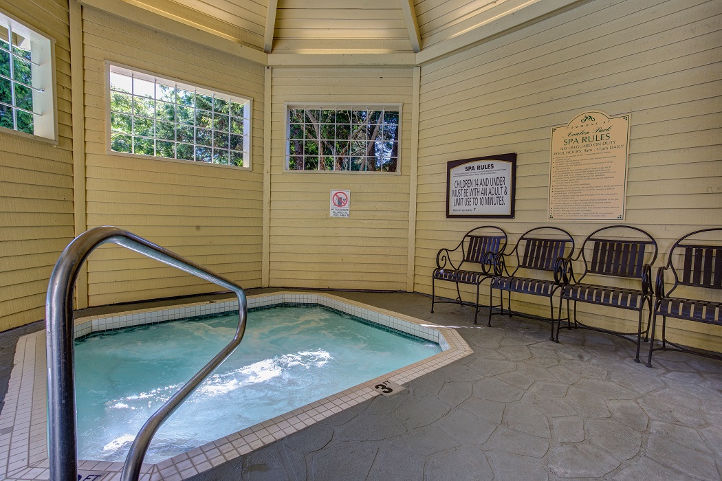 Commons At Avalon Park Apartments