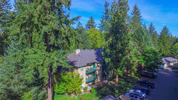 Building top at Commons at Creekside Apartments, Hillsboro, OR, 97123