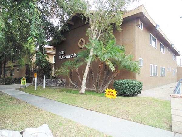 1800 W. Glencrest Ave. Studio-2 Beds Apartment for Rent - Photo Gallery 1