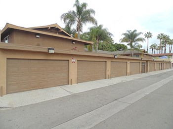 1800 W. Glencrest Ave. Studio-2 Beds Apartment for Rent - Photo Gallery 3