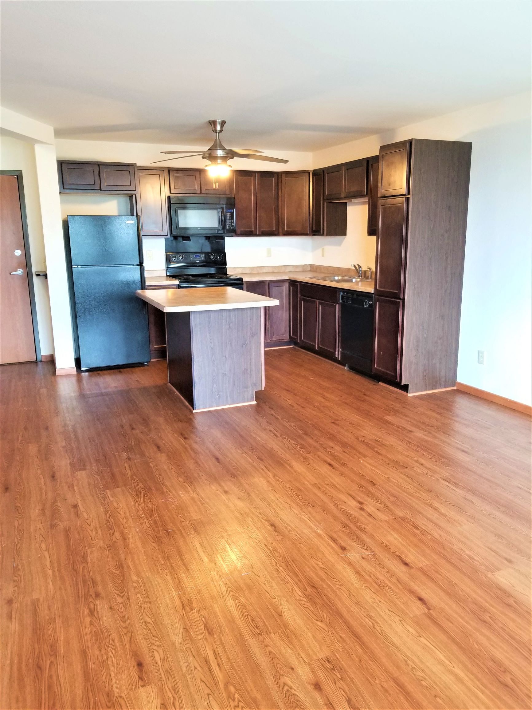 Sienna Green 1 Kitchen