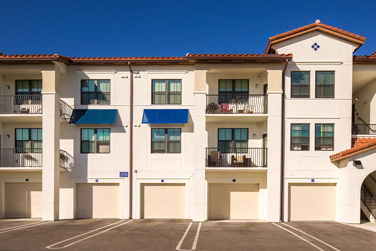 2940 Solano Apartment Homes | View Photos of Apartments for Rent in