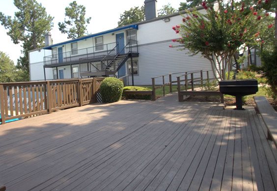Pleasant Pointe Apartments 1602 Green Mountain Drive