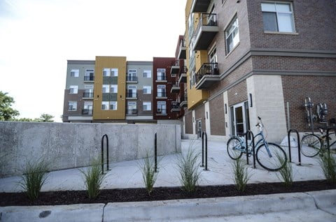 Apartments in East Lansing near Michigan State University | 300 Grand Apartments