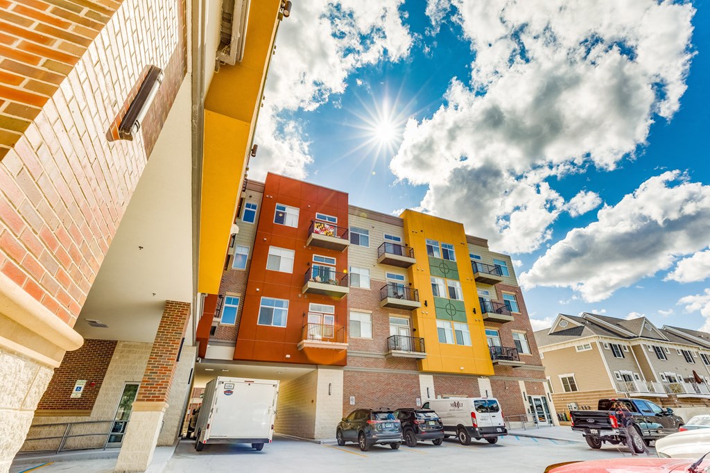 Apartments in East Lansing near Michigan State University | 300 Grand Apartments