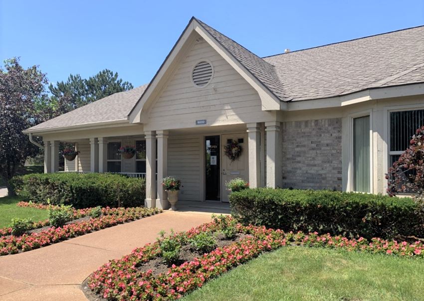 19200 W Harbour Village 1-2 Beds Apartment for Rent - Photo Gallery
