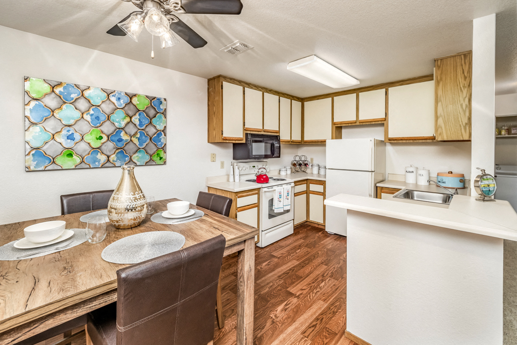 Cameron Oaks Apartments 2640 Cambridge Road Cameron Park Ca Rentcafe