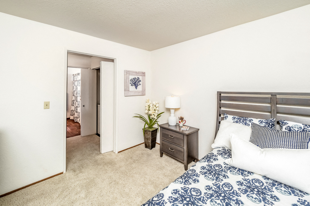 Cameron Oaks Apartments in Cameron Park, CA