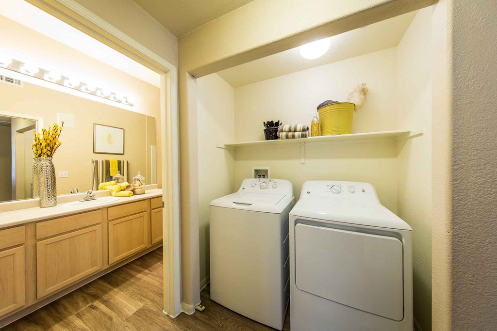 Apartments in Las Vegas, NV | The Clubs at Rhodes Ranch | Laundry
