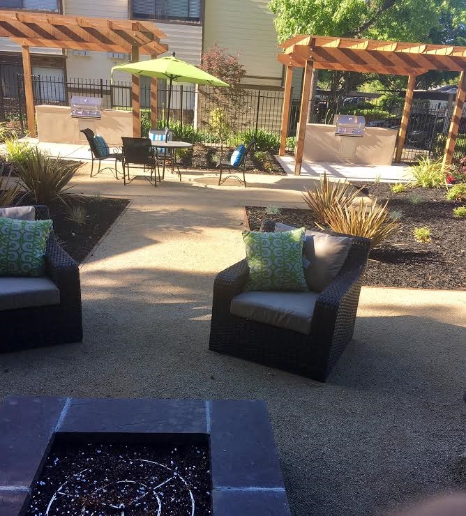 Seating by Firepit Hidden Creek Apts rentals in Vacaville Ca 95687