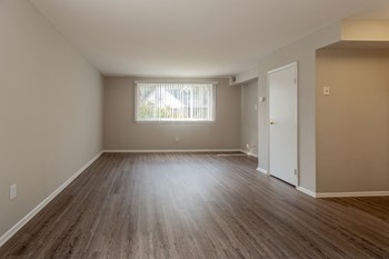 6901 Old York Road Studio-2 Beds Apartment for Rent - Photo Gallery 2