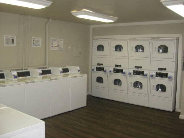Laundry Room l Muirwood Garden Apartments Martinez CA