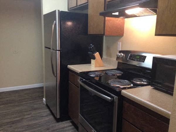 Kitchen l Muirwood Garden Apartments Martinez CA