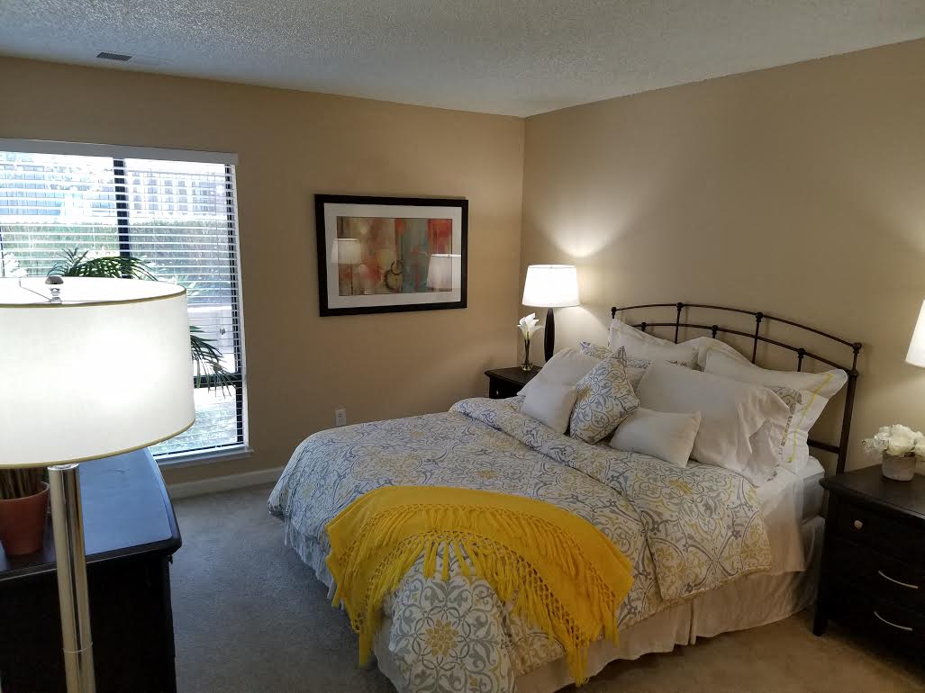 Bedroom l Muirwood Garden Apartments Martinez CA