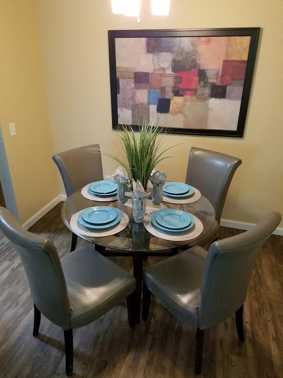 Dining l Muirwood Garden Apartments Martinez CA