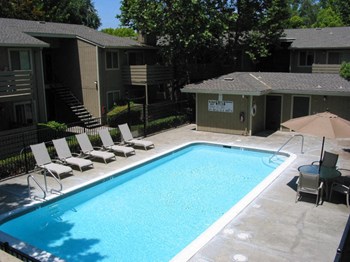 Pool l Apartments in Stockton | Pacific Commons Apartment Homes - Photo Gallery 3