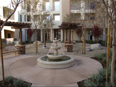 Fountain | Palo Verde Terrace in Palmdale, CA 93550