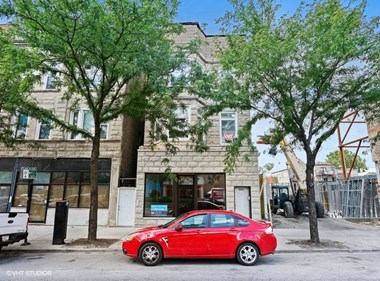 1056 N. Ashland Ave. 1-3 Beds Apartment for Rent