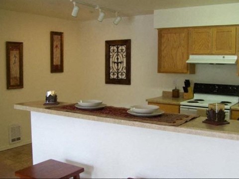 Kitchen Bar Apartments in Spokane Valley, WA| Parkside Mirabeau Apartments