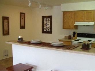 Parkside at Mirabeau | Kitchen Counter Kitchen Bar Apartments in Spokane Valley, WA| Parkside Mirabeau Apartments - Photo Gallery