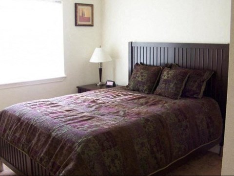 Furnished Bedroom Spokane, WA 99216 Apt Rentals | Parkside at Mirabeau