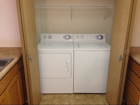 In-Unit Washer & Dryer Apartments in Spokane Valley, WA| Parkside Mirabeau Apartments