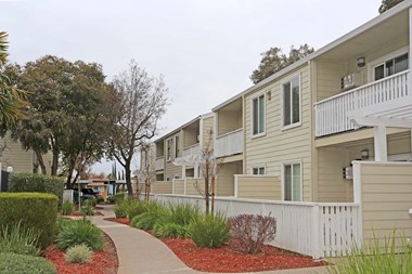 Best 1 Bedroom Apartments in Brentwood, Contra Costa County, CA: from  $1,545 | RentCafe