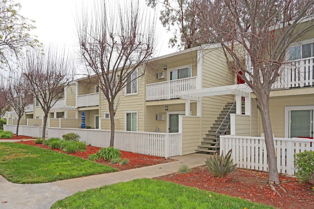 Exterior building view with landscape at PARKSIDE BRENTWOOD, Brentwood