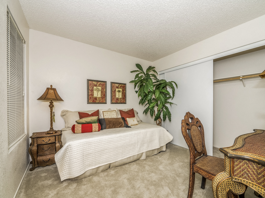 River Terrace Apartments | Bedroom