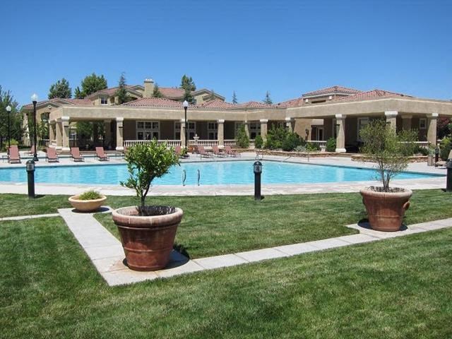 Pool with landscape Apt rentals in Elk Grove l Siena Villas
