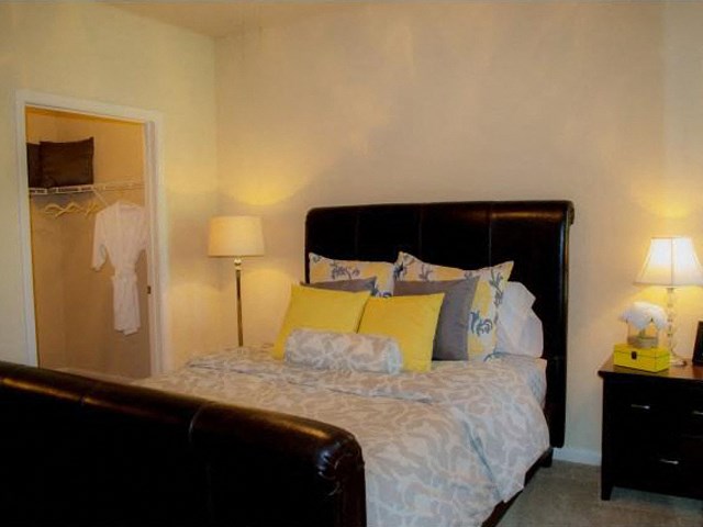 Furnished Bedroom 1 and 2 bedroom Floor Plansfor rent in Elk Grove Ca at  Siena Villas