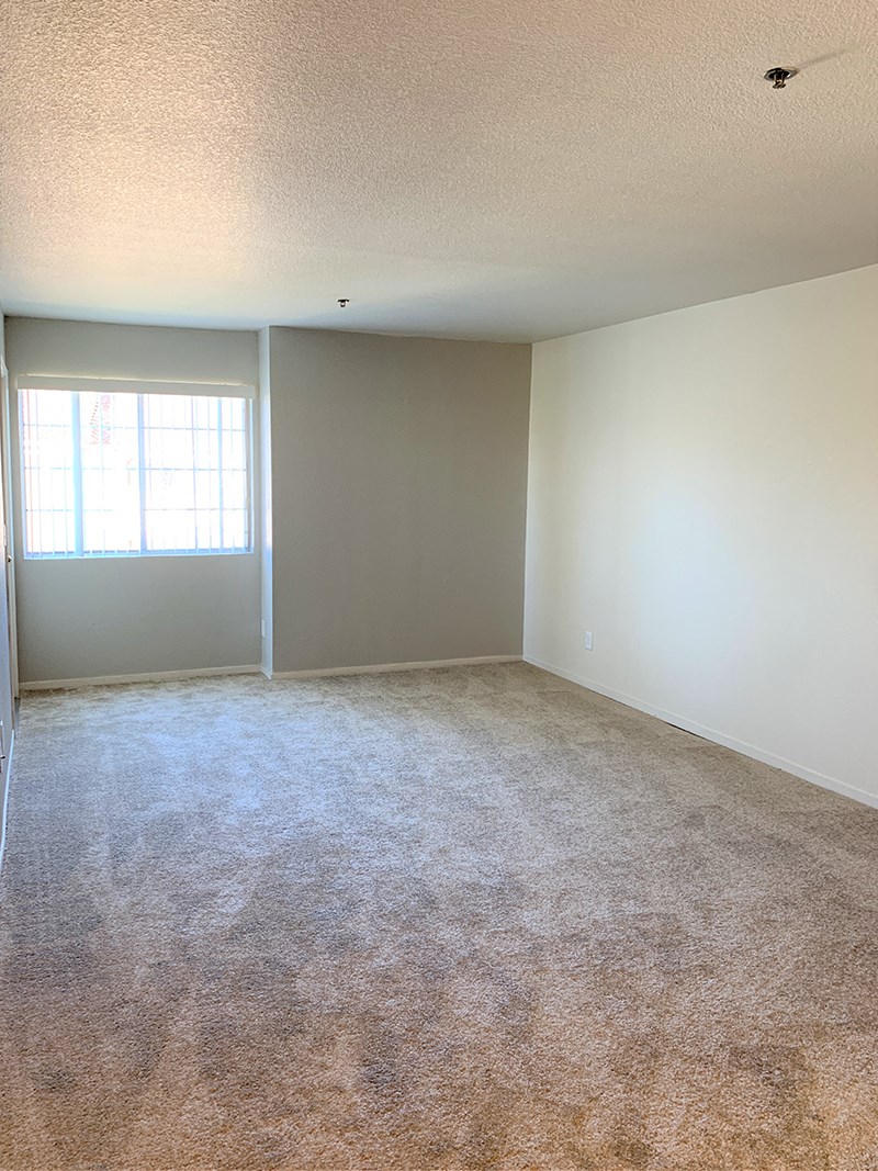 Spacious Living Rooms | Somerset Apartments in Antioch, CA 94509