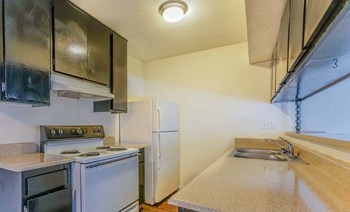 kitchen  - Photo Gallery 7