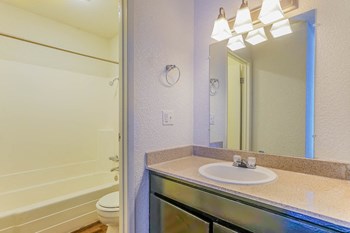 bathroom  - Photo Gallery 15