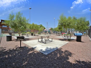 895 Sierra Vista Drive Studio-2 Beds Apartment for Rent - Photo Gallery 21
