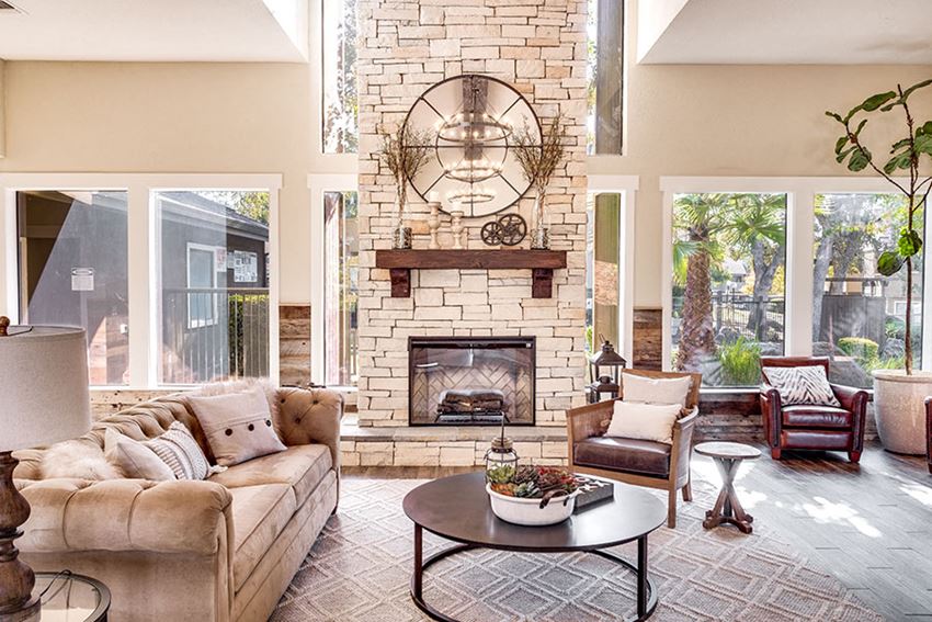 Sutter Ridge Clubhouse with view of fireplace - Photo Gallery 1