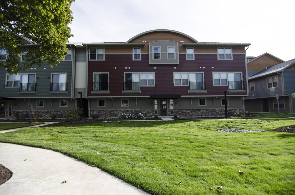 Townhomes in East Lansing near Michigan State University | Beech Townhomes