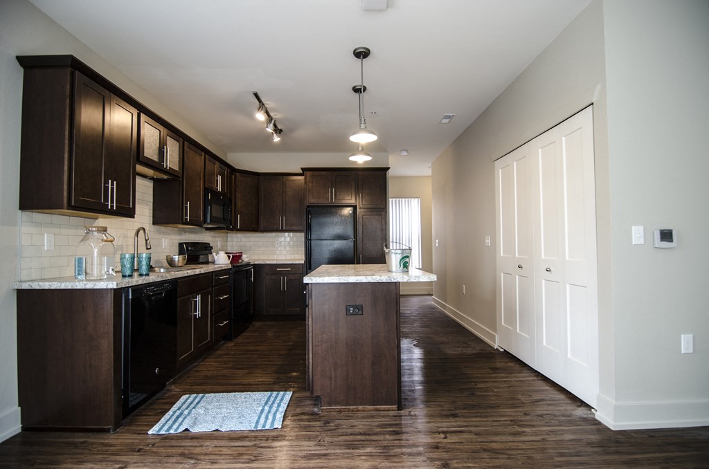 Spacious Kitchen in East Lansing Apartments near Michigan State University | Beech Townhomes