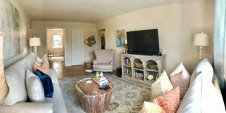 2829 Thornhill Road 1-2 Beds Apartment for Rent - Photo Gallery
