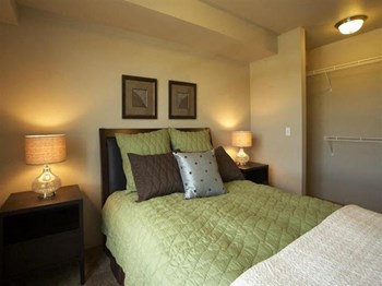 bedroom l Tressa Apartments in Seattle, WA - Photo Gallery 12