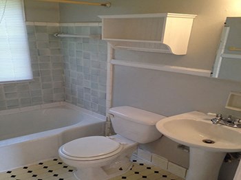 912 Oxmoor Road 1 Bed Apartment for Rent - Photo Gallery 4
